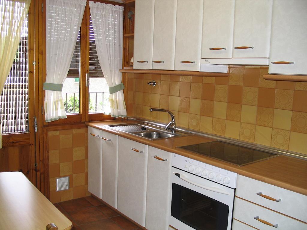 Apartamentos Casa Gallan Sarvisé Cameră foto
