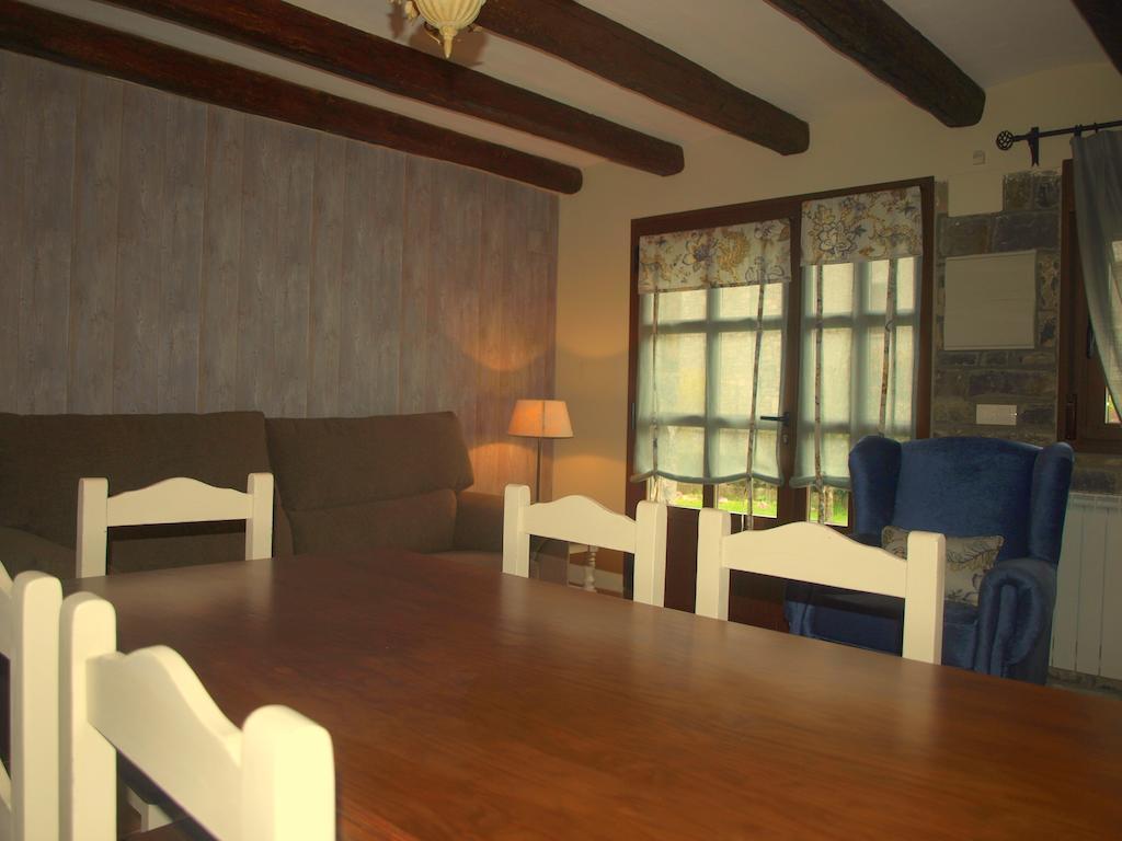Apartamentos Casa Gallan Sarvisé Cameră foto