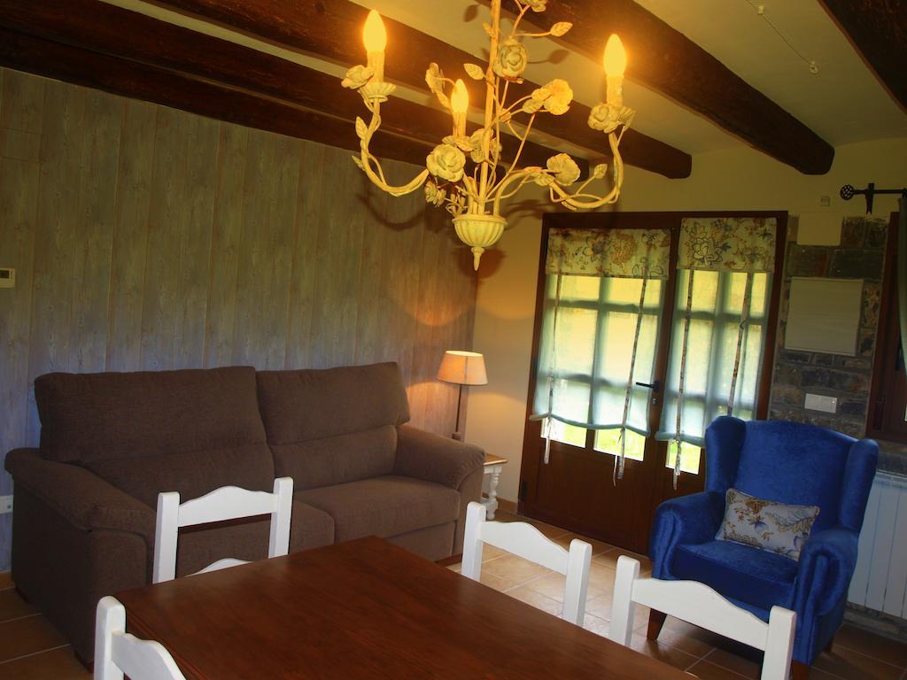 Apartamentos Casa Gallan Sarvisé Cameră foto